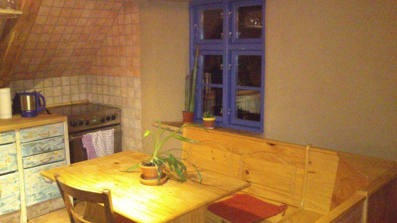 Ferienwohnung Alte Schule Ludwigsburg Loissin Exterior foto